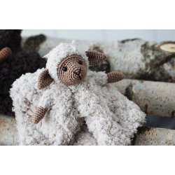 Chanel with blanket &amp; ring - FR