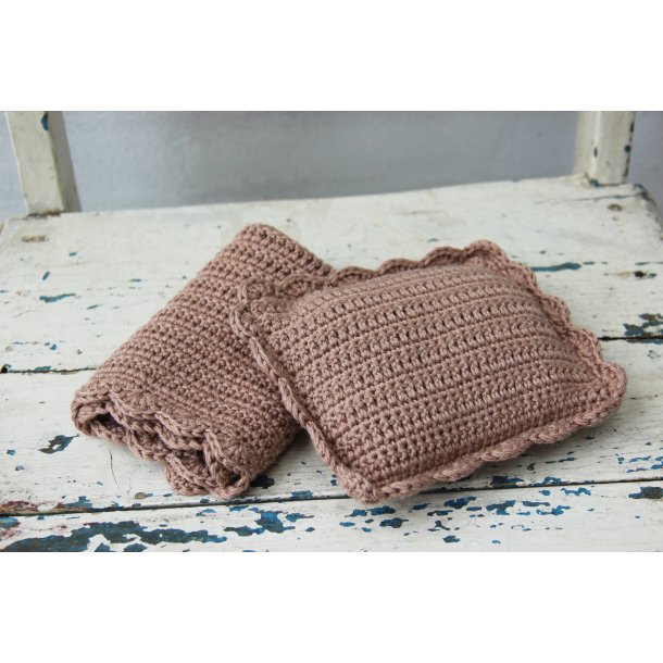 Teddy w/ planket &amp; pillow (Basse) - NO