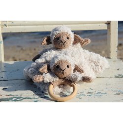 Chanel with blanket &amp; ring - FR