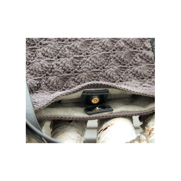 Wheel Stitch with PU leather base - DK