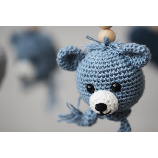 Bearhead and hearts - UK