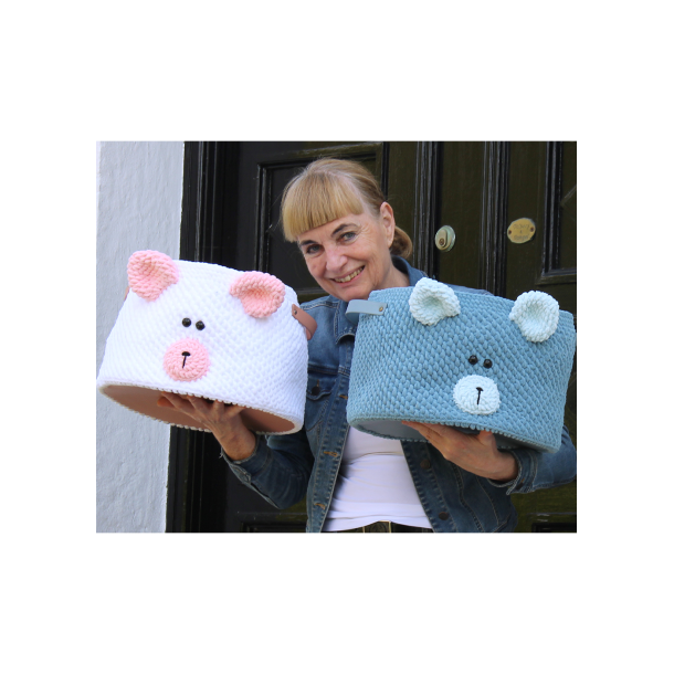 Teddy Basket Big with PU leather base - UK