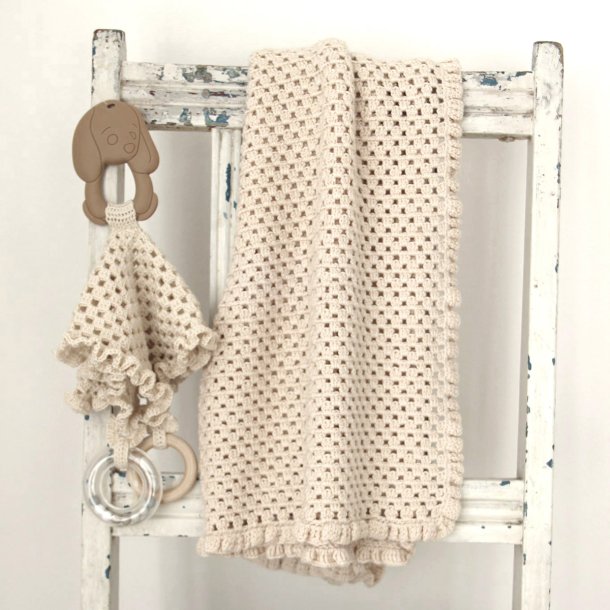 Bunny cuddle cloth - DK