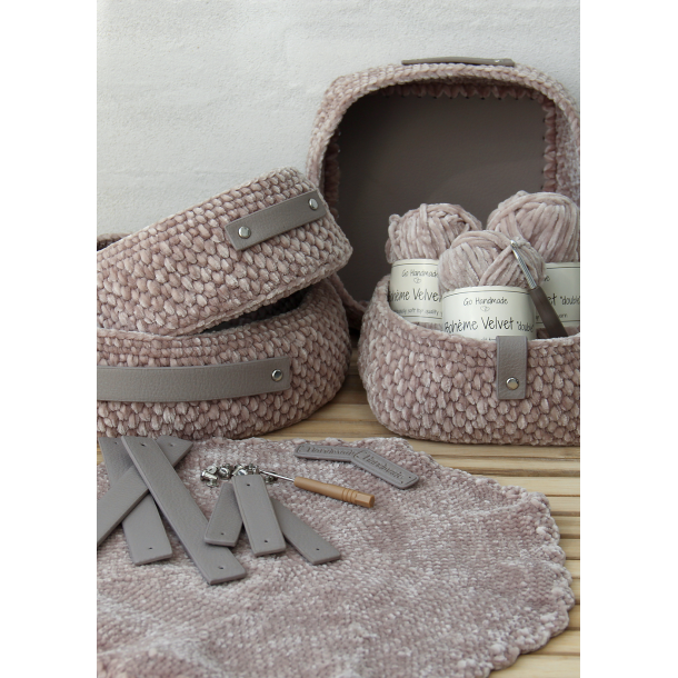 Moss Stitch Basket with PU leather base - UK